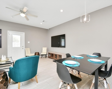 3019 Elysian Street - Photo Thumbnail 9