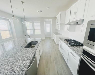 20906 Tortoise Shell Way - Photo Thumbnail 10