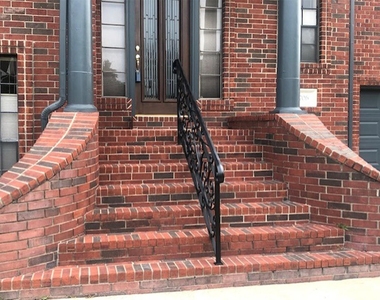1706 Country Squire Drive - Photo Thumbnail 3
