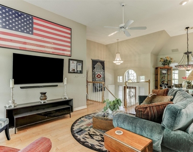 1706 Country Squire Drive - Photo Thumbnail 7