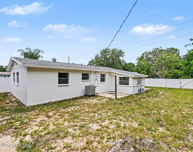 3960 Barcelona Street - Photo Thumbnail 14
