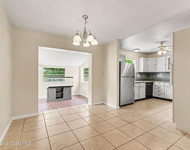 3960 Barcelona Street - Photo Thumbnail 4