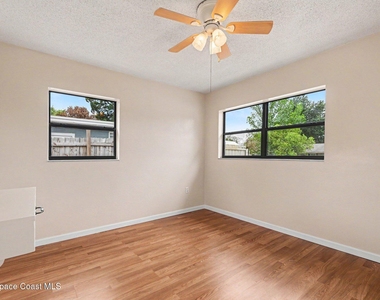 3960 Barcelona Street - Photo Thumbnail 7