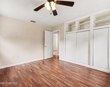 3960 Barcelona Street - Photo Thumbnail 6