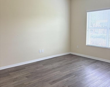 6110 Ingalls Street - Photo Thumbnail 6