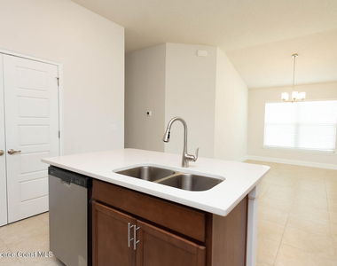 1146 Kylar Drive Nw - Photo Thumbnail 7