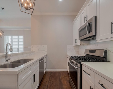 854 W 20th Street - Photo Thumbnail 13