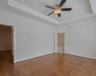 854 W 20th Street - Photo Thumbnail 33