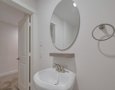 854 W 20th Street - Photo Thumbnail 27