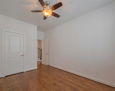 854 W 20th Street - Photo Thumbnail 24