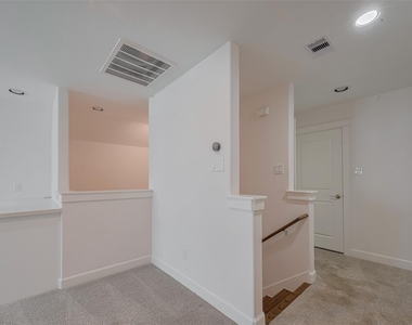 854 W 20th Street - Photo Thumbnail 25