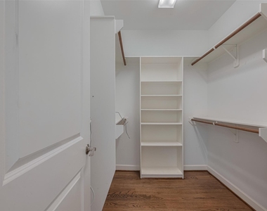 854 W 20th Street - Photo Thumbnail 37