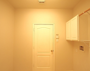 4430 Waverly Canyon Lane - Photo Thumbnail 18