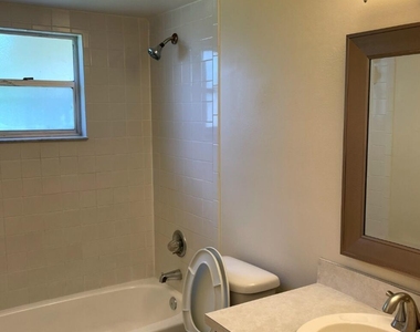 2012 Beekman Street Ne - Photo Thumbnail 10