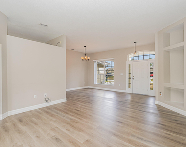 328 Hammonton Street Sw - Photo Thumbnail 3