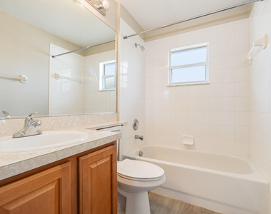 328 Hammonton Street Sw - Photo Thumbnail 16