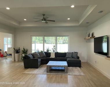 4305 Negal Circle - Photo Thumbnail 5