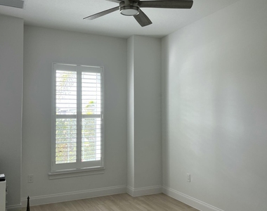 4305 Negal Circle - Photo Thumbnail 27