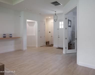 4305 Negal Circle - Photo Thumbnail 12