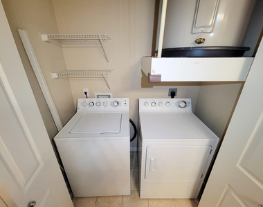 7575 Kirby Drive - Photo Thumbnail 15