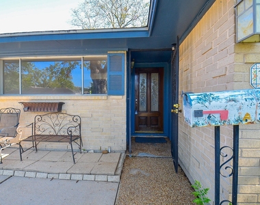 7327 Osage Street - Photo Thumbnail 2