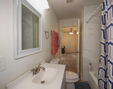 2802 Canfield Street - Photo Thumbnail 23