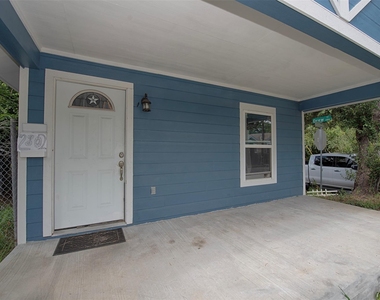 2802 Canfield Street - Photo Thumbnail 5