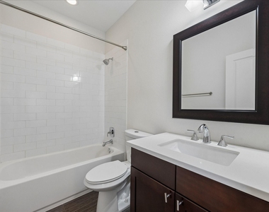 734 W 20th Street - Photo Thumbnail 19