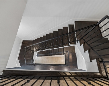 734 W 20th Street - Photo Thumbnail 20
