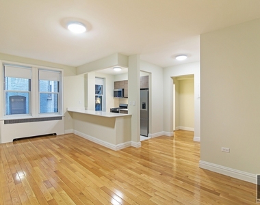 West 18th Street - Photo Thumbnail 1