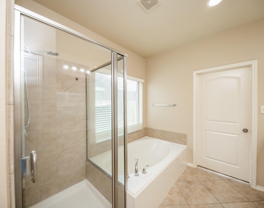 4019 Windmill Creek Drive - Photo Thumbnail 14