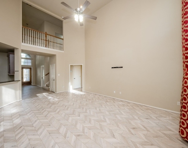 4019 Windmill Creek Drive - Photo Thumbnail 6