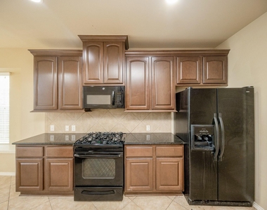 4019 Windmill Creek Drive - Photo Thumbnail 11