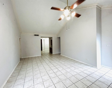 5200 Weslayan Street - Photo Thumbnail 7