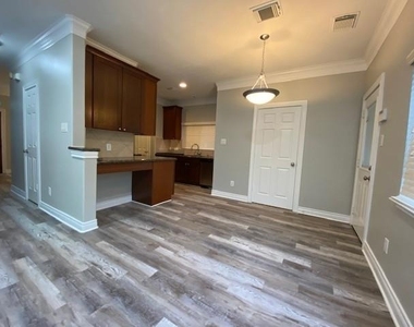 3415 Clearview Circle - Photo Thumbnail 6