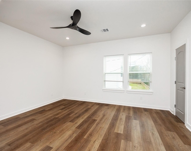 2753 Redrock Street - Photo Thumbnail 22