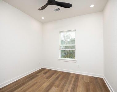 2753 Redrock Street - Photo Thumbnail 32