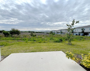 11832 Glenside Terrace - Photo Thumbnail 15