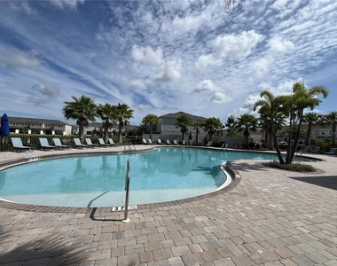11832 Glenside Terrace - Photo Thumbnail 34