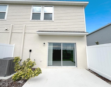 11832 Glenside Terrace - Photo Thumbnail 14