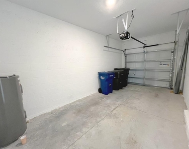 11832 Glenside Terrace - Photo Thumbnail 18