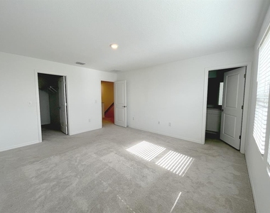 11832 Glenside Terrace - Photo Thumbnail 27