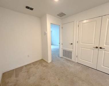 11832 Glenside Terrace - Photo Thumbnail 21