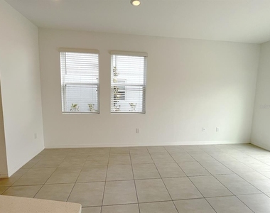 11832 Glenside Terrace - Photo Thumbnail 10