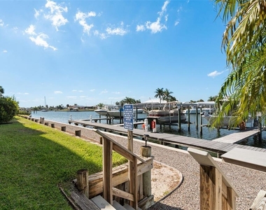 6420 Sunset Bay Circle - Photo Thumbnail 6