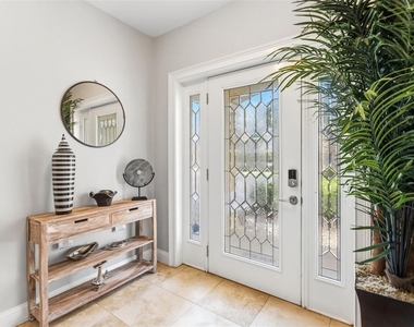 6420 Sunset Bay Circle - Photo Thumbnail 8