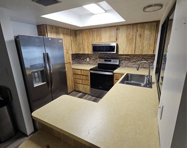 11557 124th Terrace - Photo Thumbnail 15