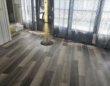 11557 124th Terrace - Photo Thumbnail 6