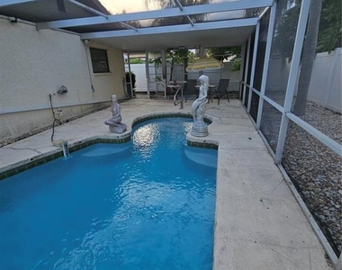 11557 124th Terrace - Photo Thumbnail 24