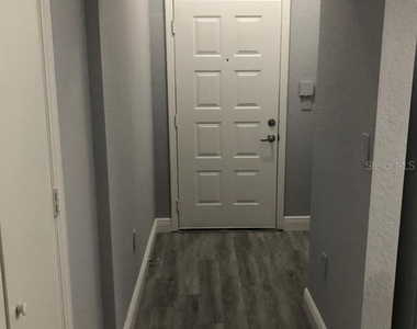 402 S Armenia Avenue - Photo Thumbnail 16